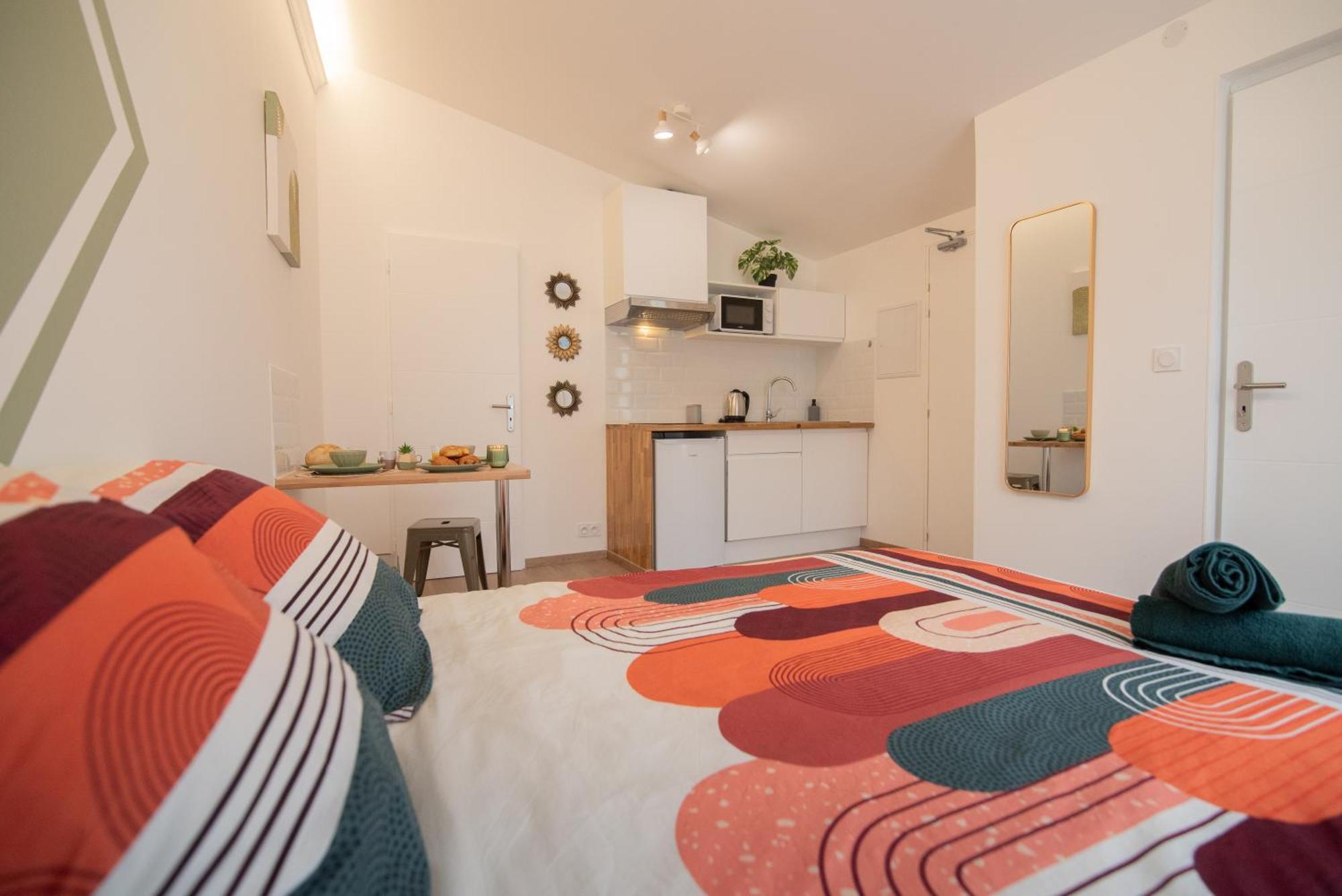 Tout Confort ! Ville, Climatisation, Parking, Wifi, Calme, Tv Carcassonne Exterior foto